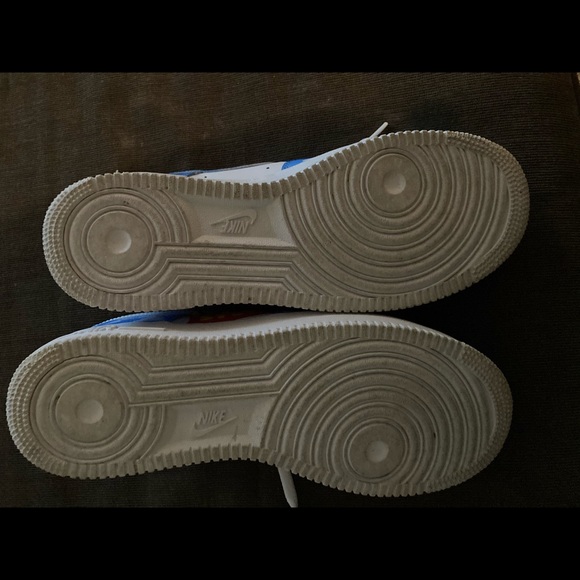 Custom nikes - Picture 4 of 4